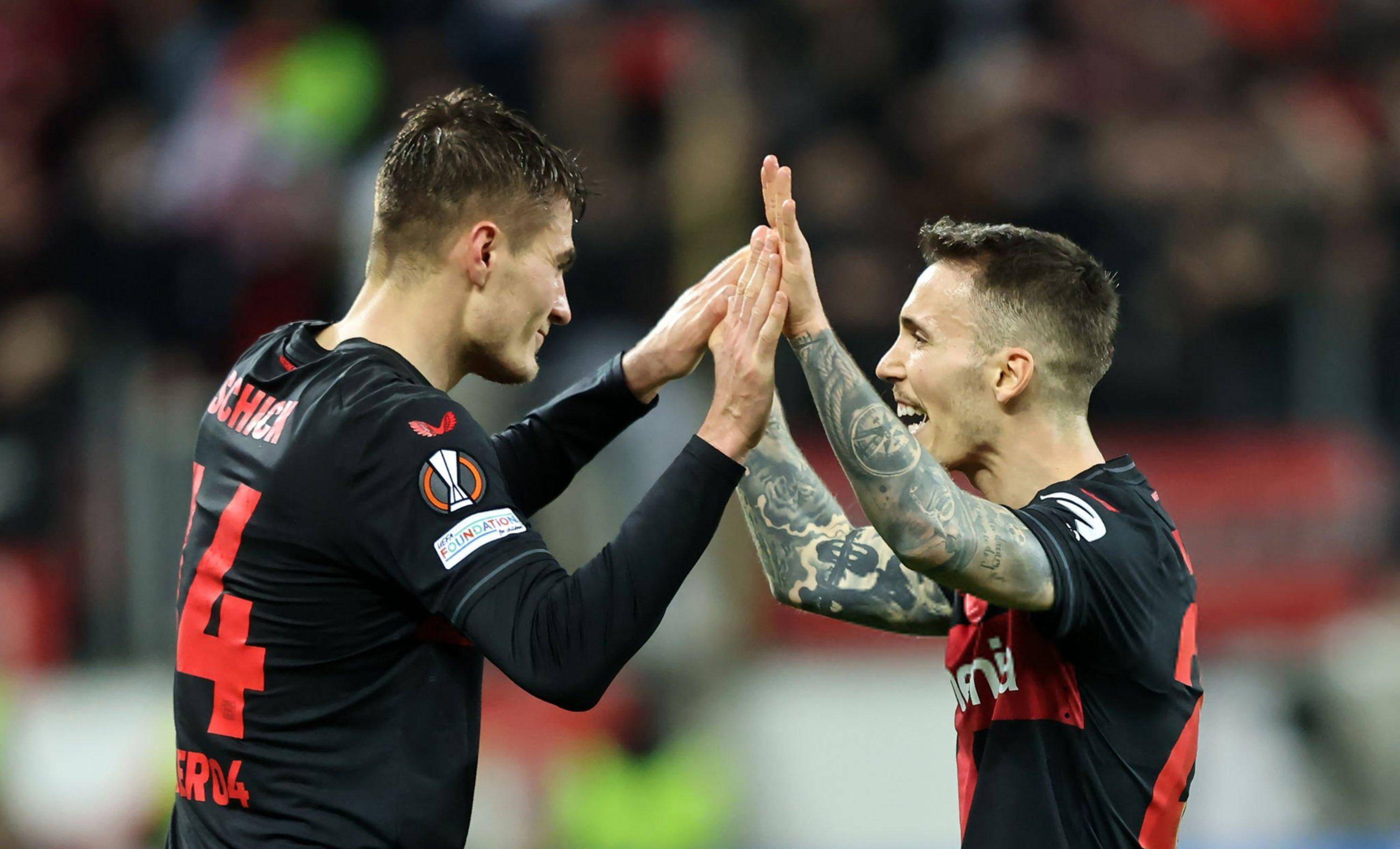 米乐体育官网-包含欧冠强队对攻，战事惊心动魄的词条