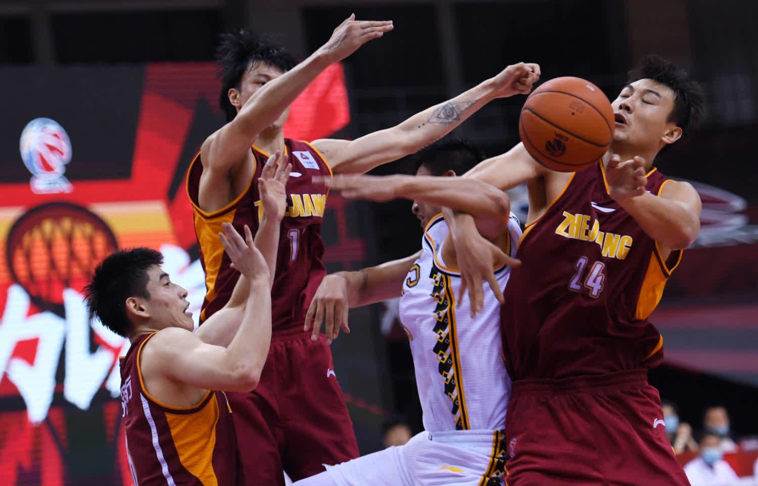 米乐体育官网-四川队掀起胜利狂潮，击败所有对手取得胜利