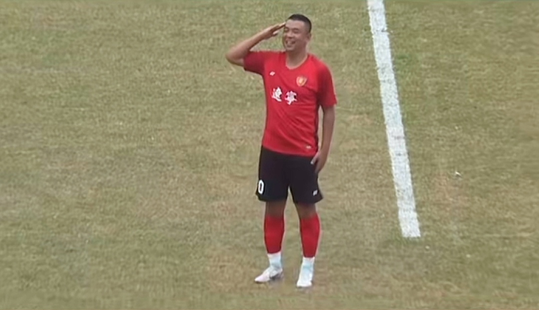 米乐直播官网-包含精彩回顾：经典比赛场面感动万千球迷的词条