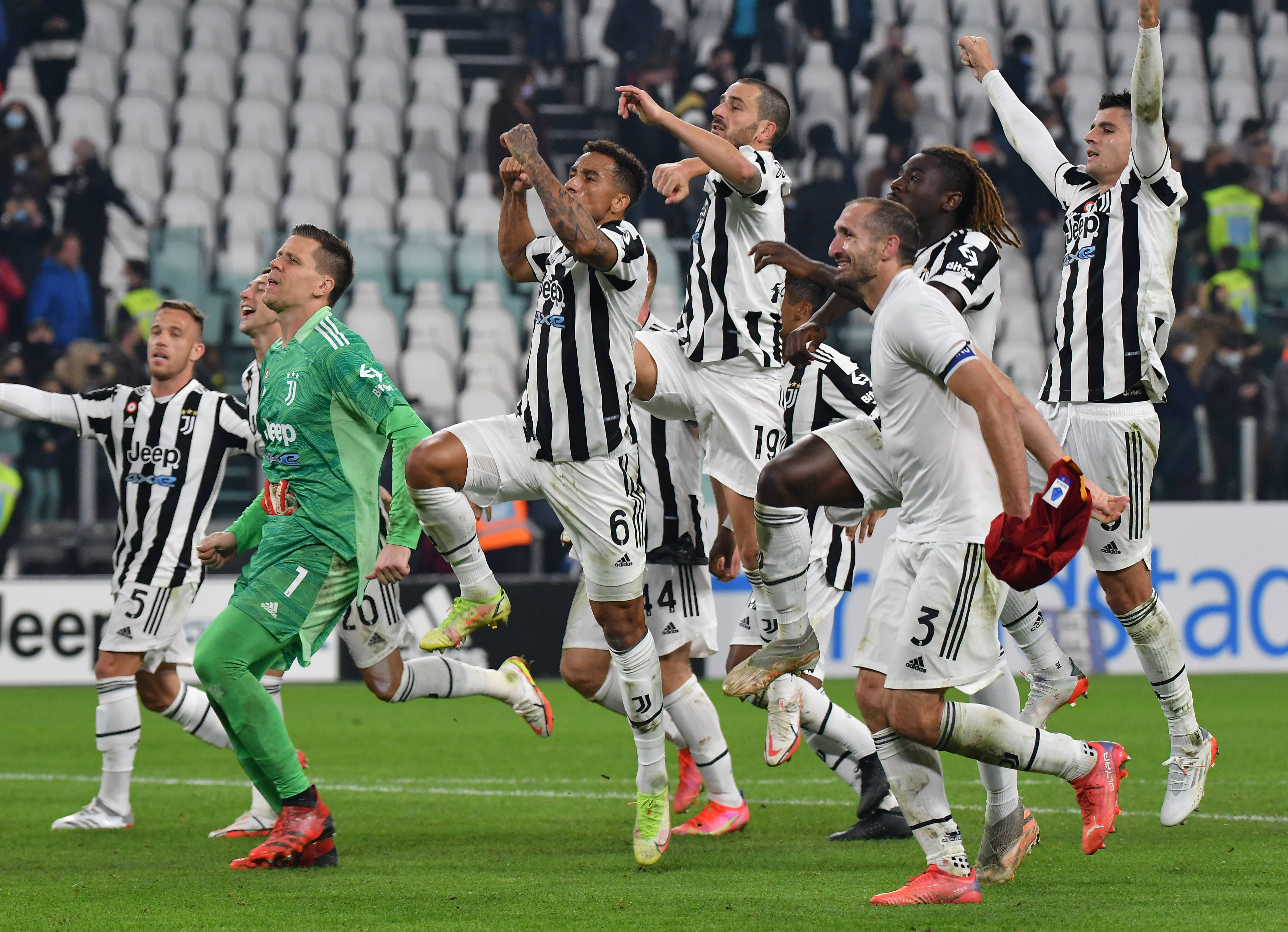 米乐m6官网-尤文图斯主场大胜，全面压制对手